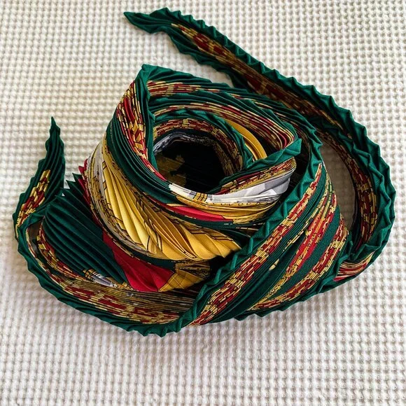 Hermès Carré 90 Pleated Feux de Route NWOT - Picture 5 of 6